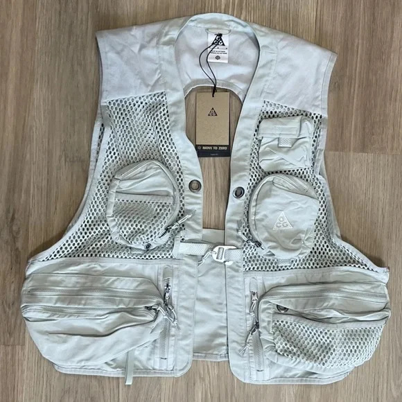 Nike ACG Buttles Vest 'Light Silver' - Picture 1 of 14